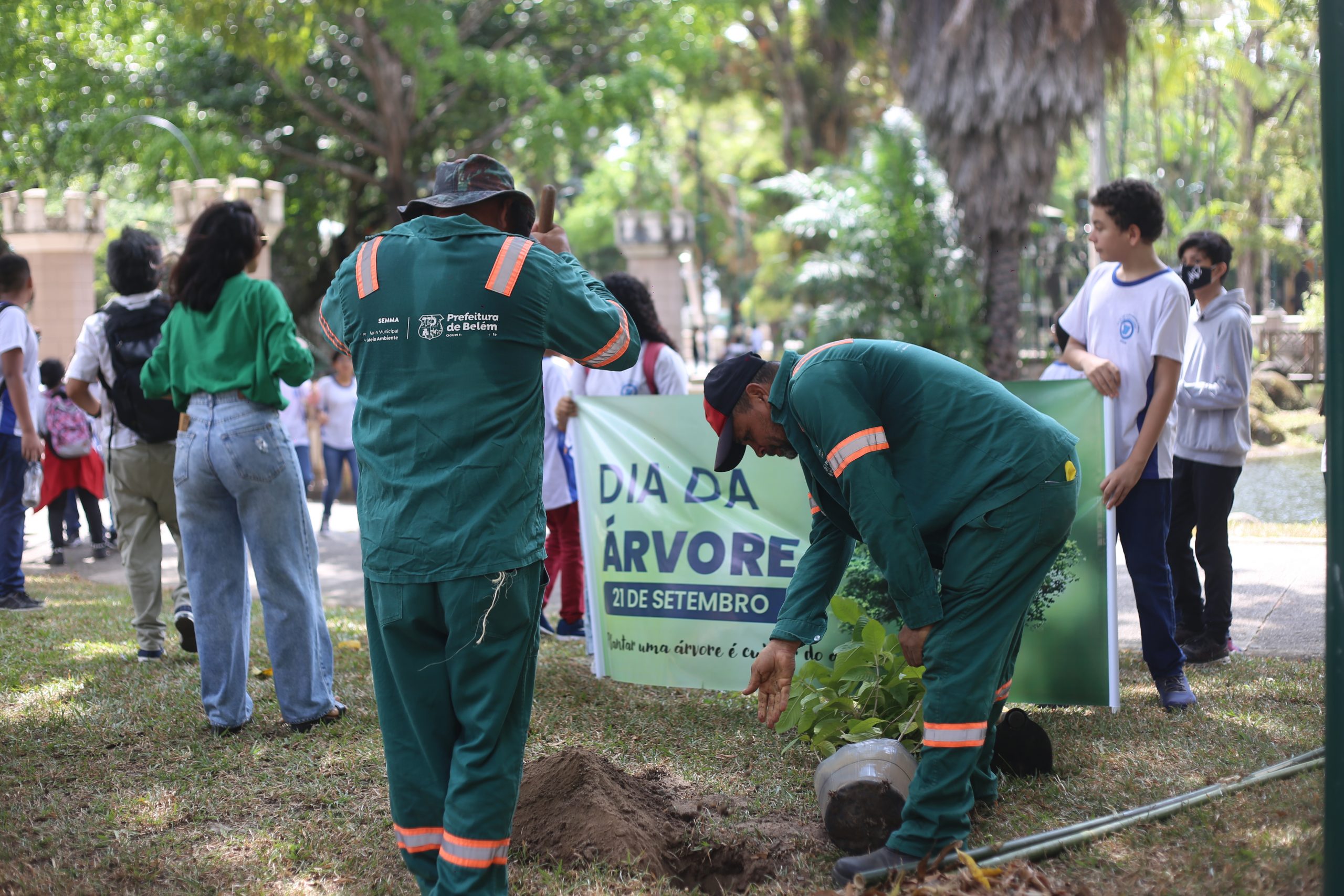 Plantio de mudas marca comemorações pelo Dia da Árvore em Belém SEMMA