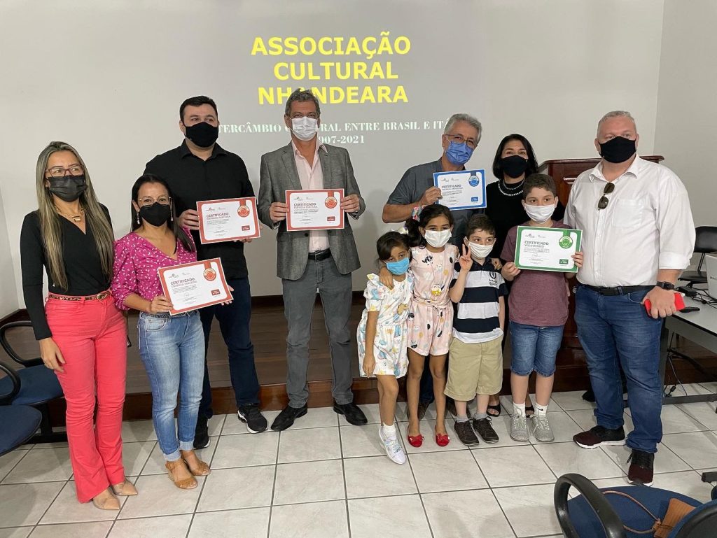 A premiação é uma iniciativa do Instituto Limpa Brasil em parceria com a Nhandeara